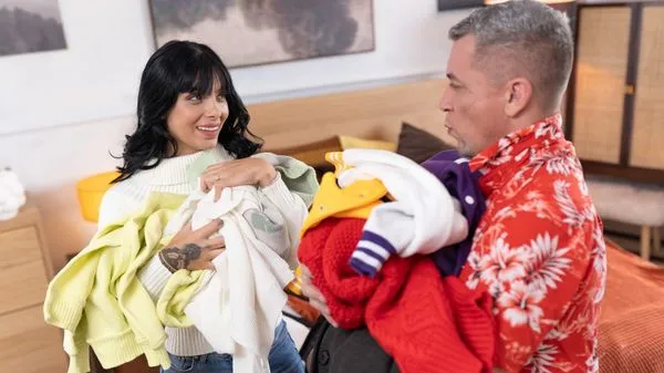 [FakeHostel] Athenea Rose – Now Clean My Pussy